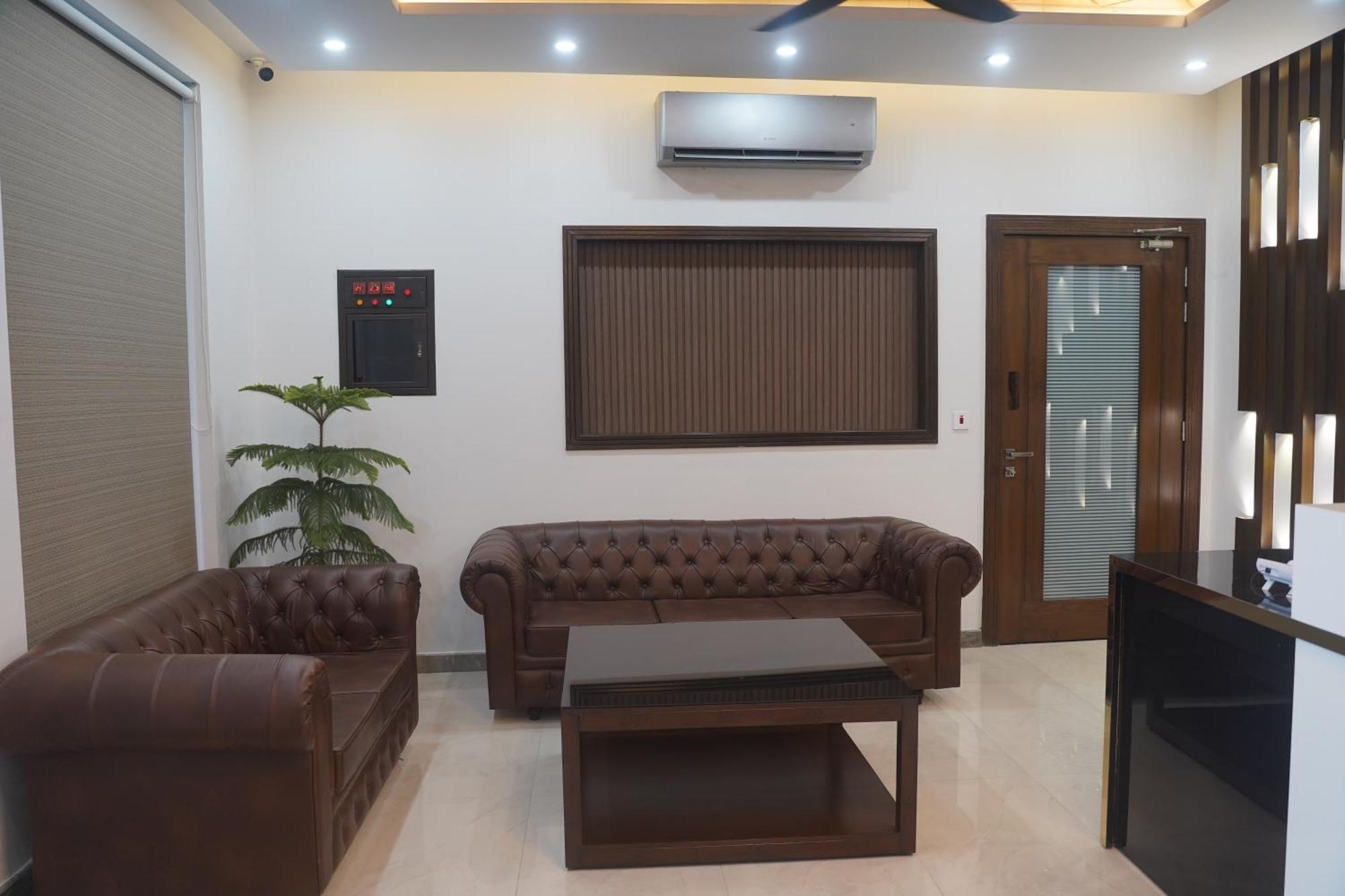 Swarg Hotel Sahiwal Exterior foto